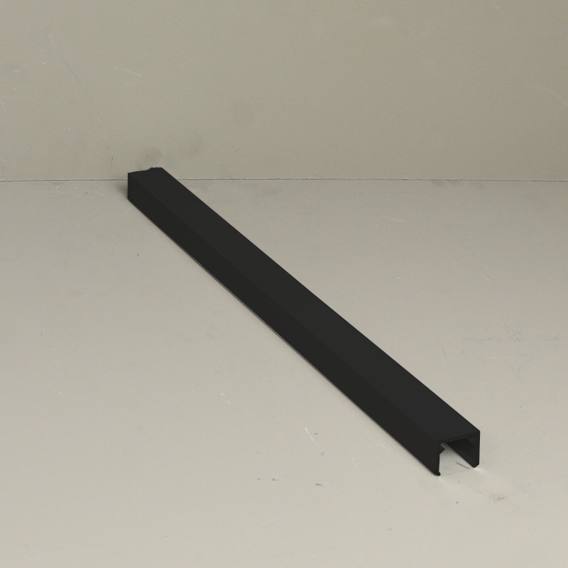 Grillo Baguette de finition RAL9005 Noir foncé 4000mm